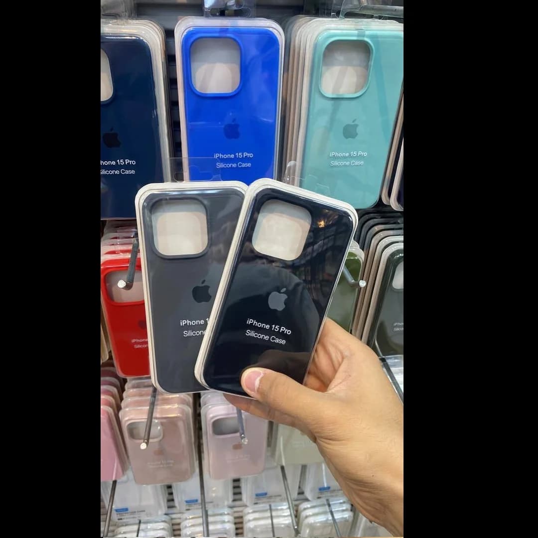 کاور سیلیکون بدون محافظ لنز مناسب موبایل اپل iPhone 15 Pro