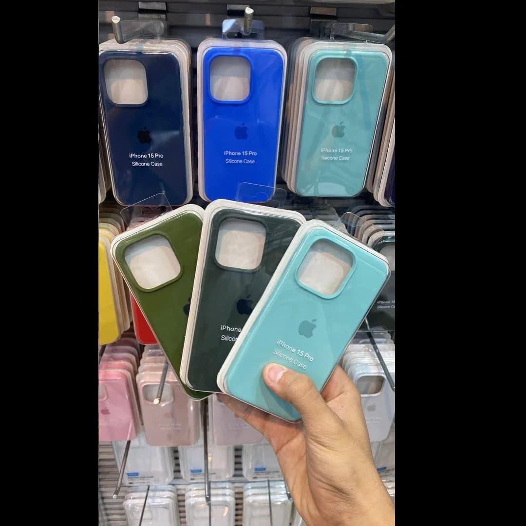 کاور سیلیکون بدون محافظ لنز مناسب موبایل اپل iPhone 15 Pro
